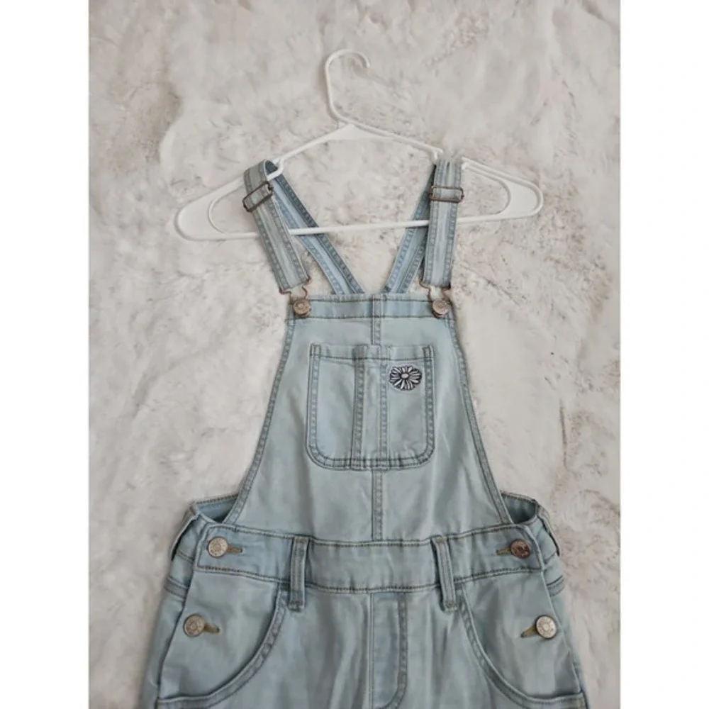 Justice Girls Size 12 Daisy Embroidered Denim Shortalls Light Wash Distressed